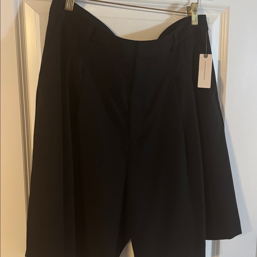 The Avery Pleated Trouser Shorts by Maeve-Blk-NWT - Picture 2 of 6